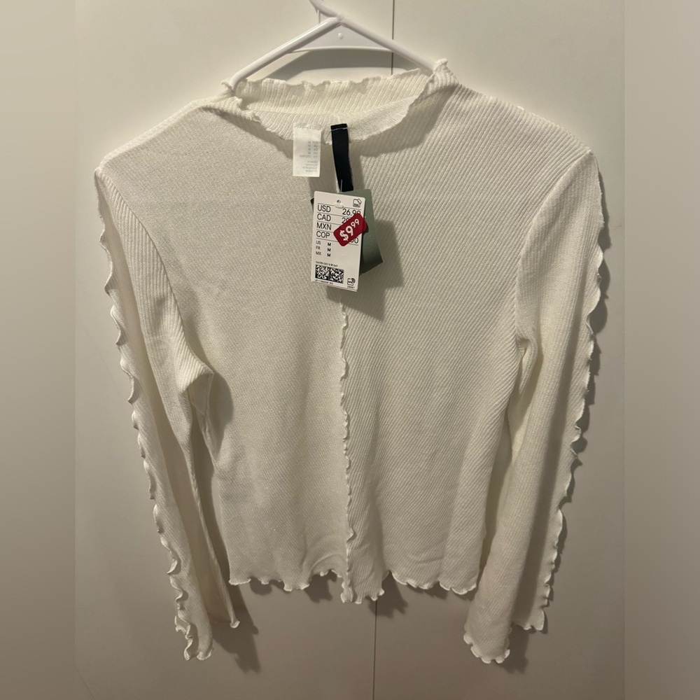 RIBBED LONG-SLEEVED TOP